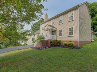 4882 Highlands Pl, Charlottesville, VA