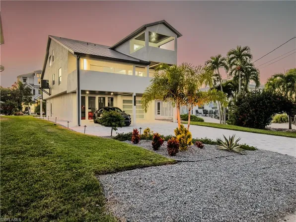 26427 Hickory BLVD, BONITA SPRINGS, FL 34134