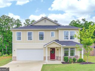 282 Indian River Dr, Jefferson, GA 30549