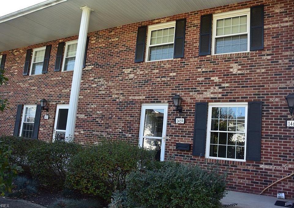 1st image of 1459 Munroe Falls Ave