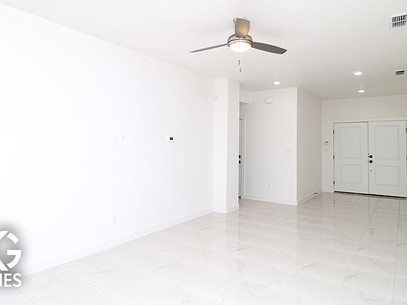 5th image of 5027 Nispero Ln