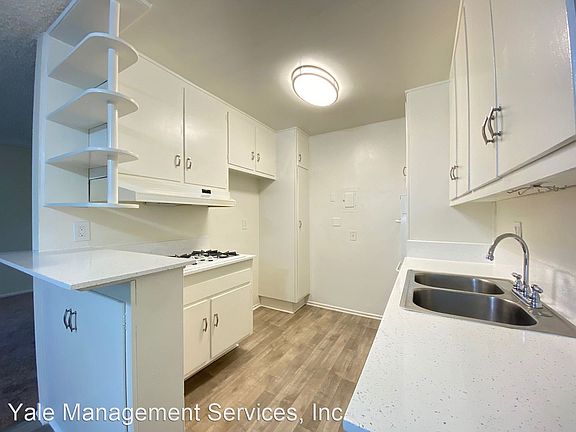 5th image of 8830 Etiwanda Ave #7