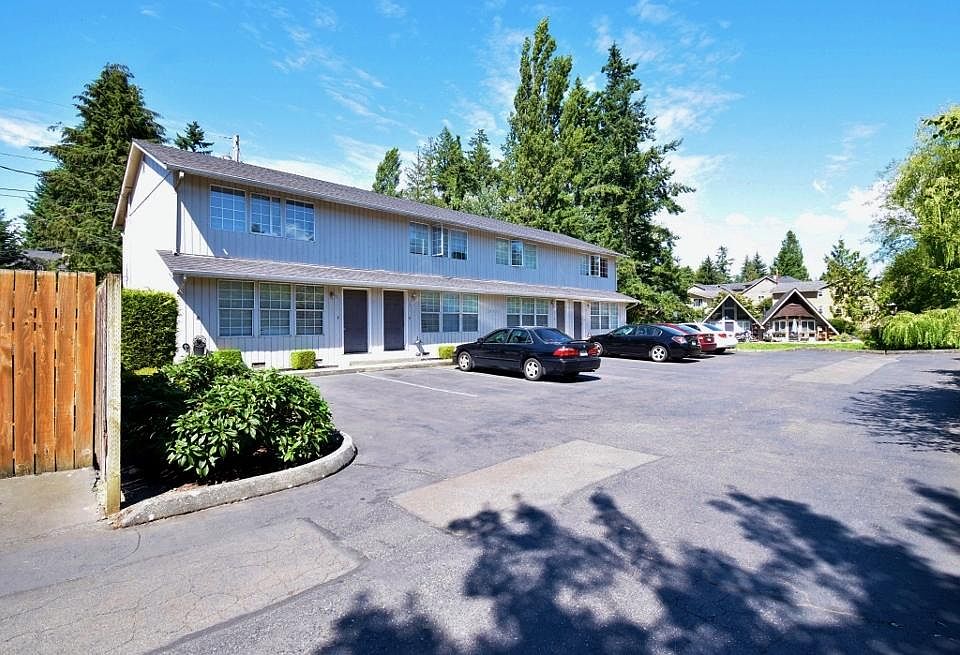 1st image of 20427 28th Ave W APT 1
