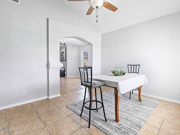 3rd image of 11869 Mesquite Rock Dr