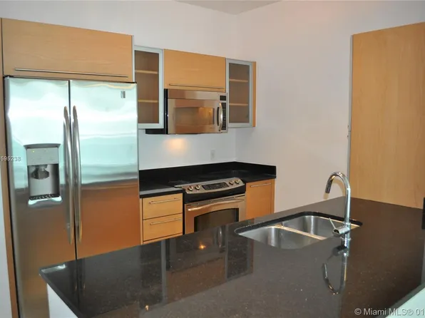 950 Brickell Bay Dr APT 1203, Miami, FL 33131