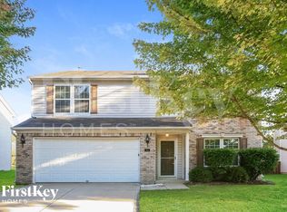 11104 Ellsworth Ln, Fishers, IN 46038