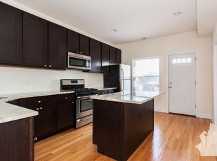 1521 W Irving Park Rd APT 3, Chicago, IL 60613