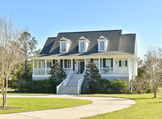 2637 Anchor Watch Dr, Wadmalaw Island, SC 29487