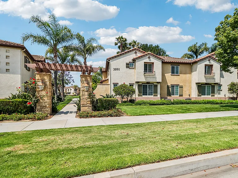 Villas at the Park — Photo 11