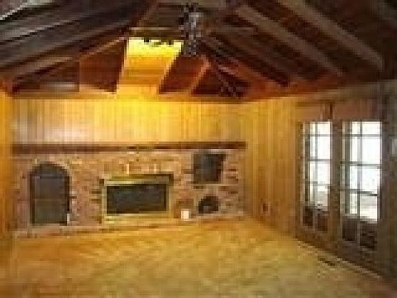 2nd image of 1379 S Lyn Cir