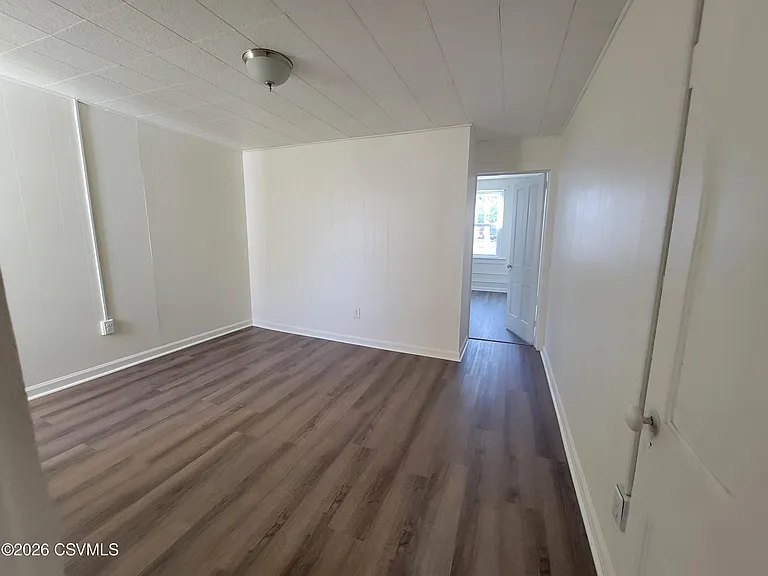934 W Independence St — Photo 11