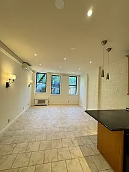Rented by KNOCKKNOCK LLC