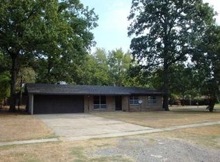 211 Redwood Dr, Texarkana, TX 75501