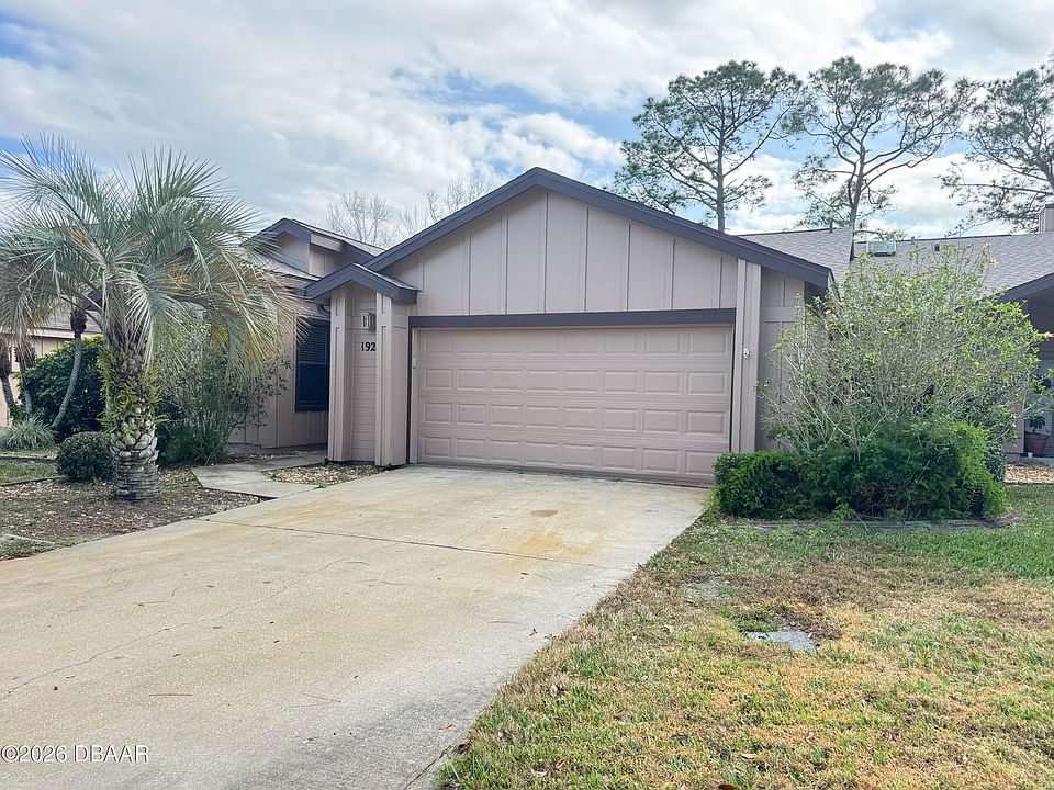 1st image of 1921 Sprucewood Way