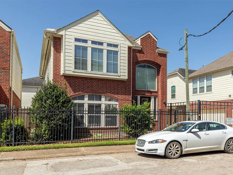 1716 Aden Dr