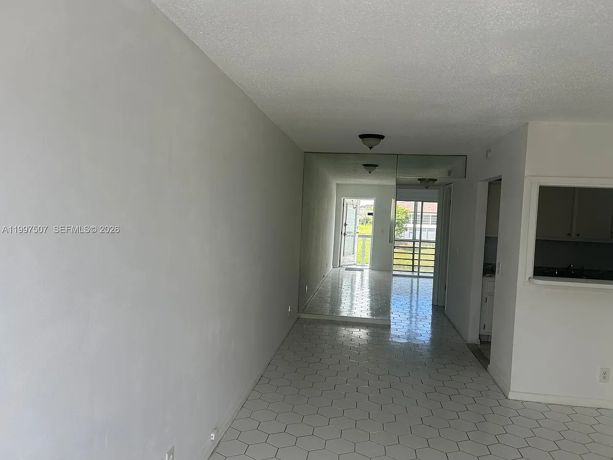 Building Photo - 89 Berkshire E #89-D