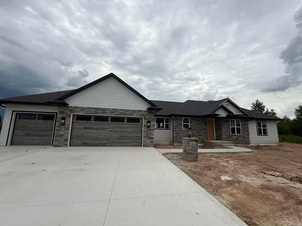 3765 Beachmont Rd, De Pere, WI 54115