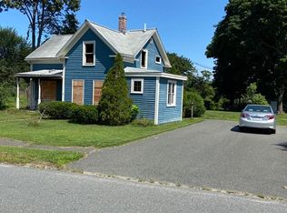 2 Railroad Ave, Georgetown, MA 01833