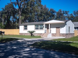 157 E Magnolia St, Apopka, FL 32703