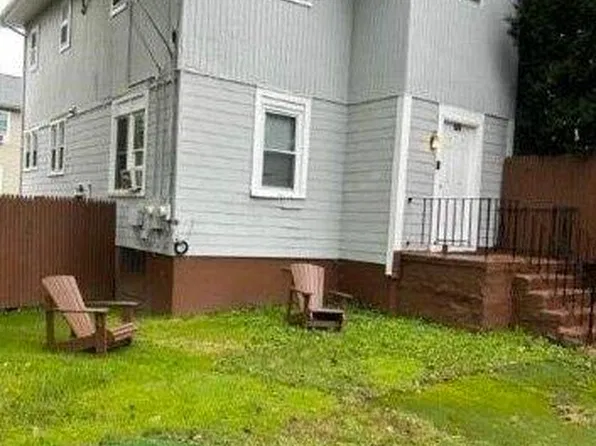 105 Hawkins Blvd, Copiague, NY 11726