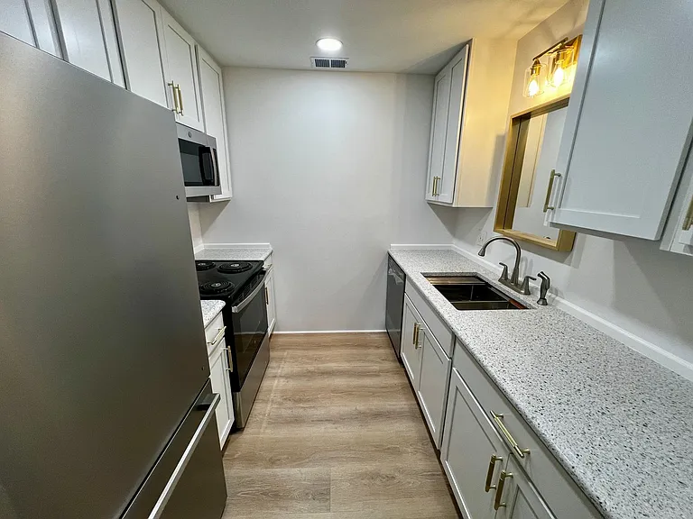 3840 Overbrook Dr #26 — Photo 7