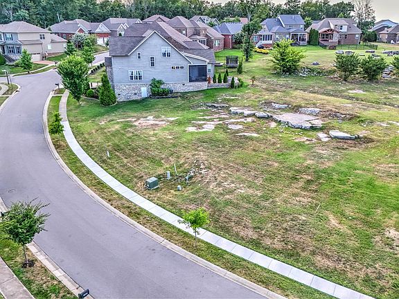 4th image of 8029 Warren Dr