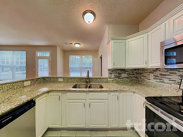 4531 Keeneland Ln — Photo 4