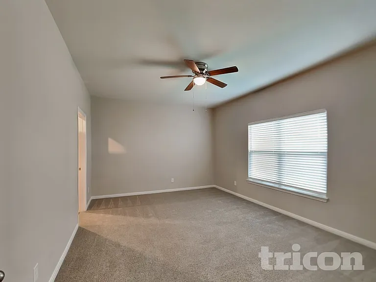 3022 Citron Gdn — Photo 6