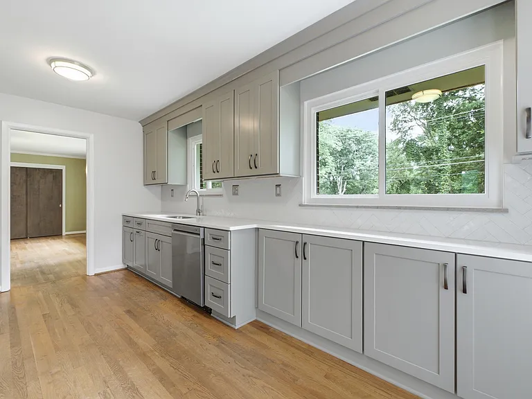 205 S Palisades Dr — Photo 10