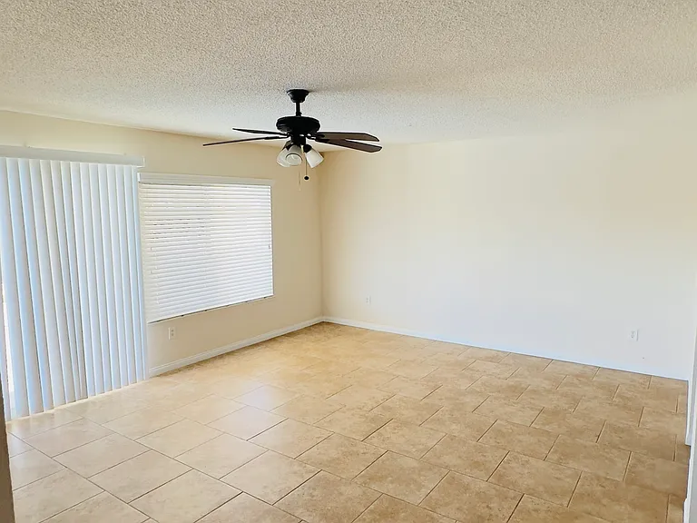 44035 Rodin Ave — Photo 9