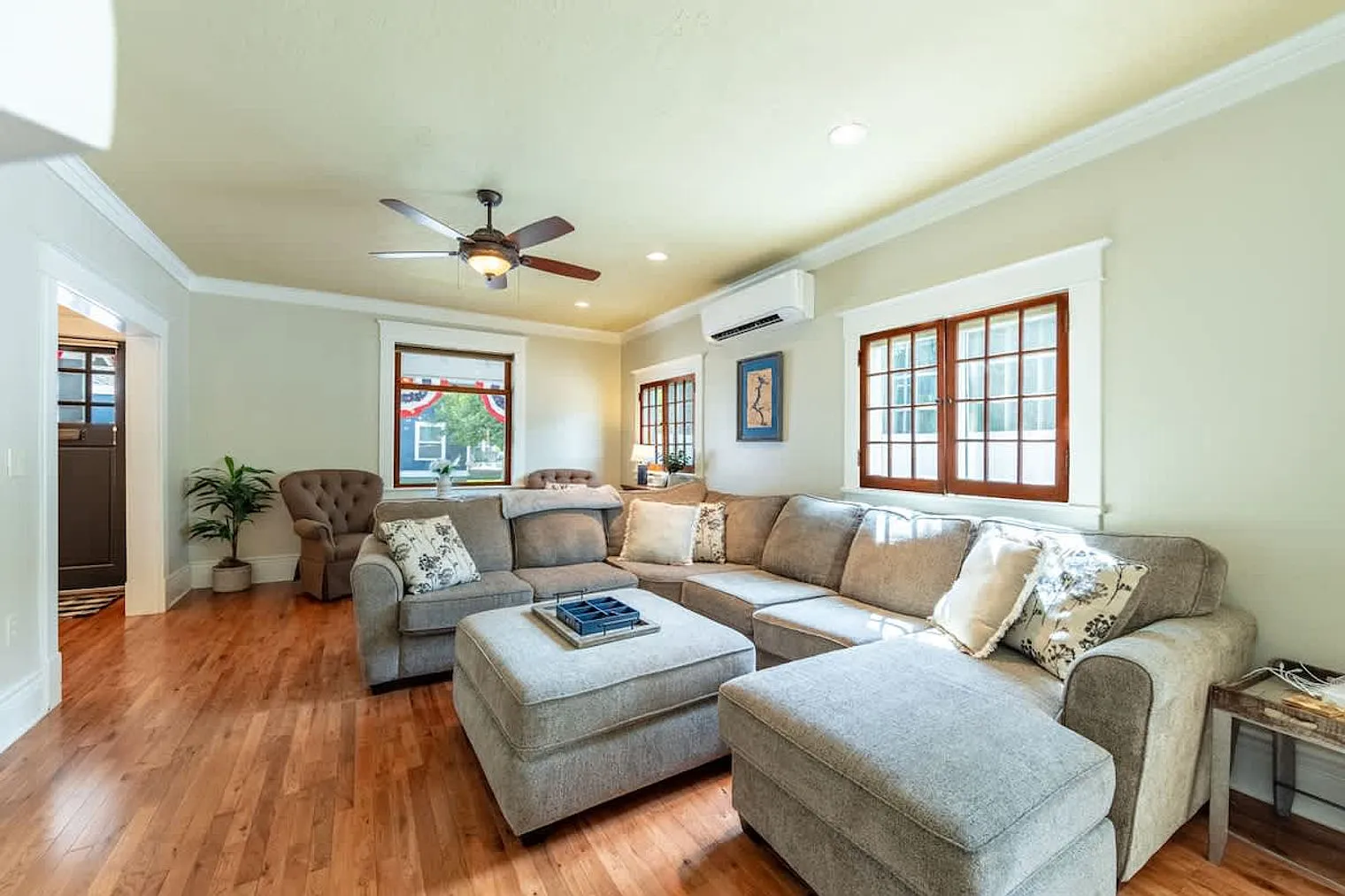 3 bed, 2.0 bath, 1991 sqft, $6,352 — Photo 1