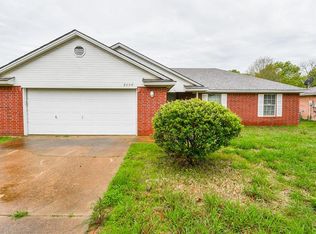 2858 Benton Dr, Lufkin, TX 75901