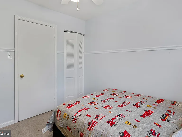 10267 Green Holly Ter — Photo 26