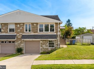 615 Sherrie Rd, Philadelphia, PA 19115