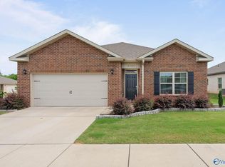 6583 Moon Crest Ln NW, Huntsville, AL 35806