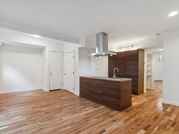 5th image of 436 Marlborough St #B
