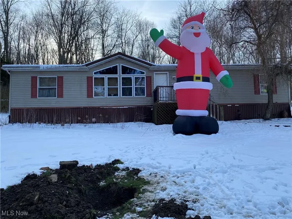 16967 Cornell St, East Liverpool, OH 43920