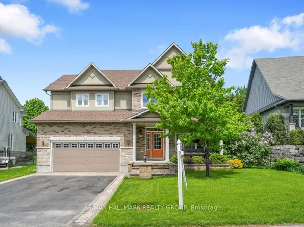 151 Charlies Ln, Ottawa, ON K0A 1L0