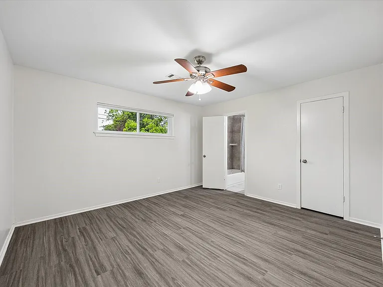 5850 Southminster Dr — Photo 4