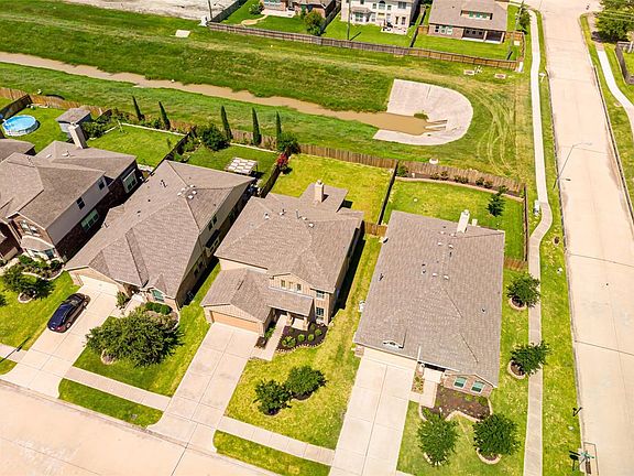 3rd image of 5235 Jay Thrush Dr