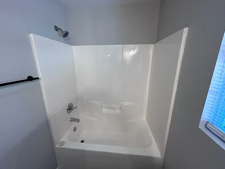 2318 Purdy Ave — Photo 28