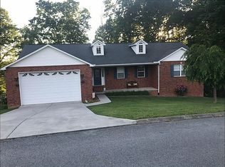 186 Baxter Dr, New Tazewell, TN 37825