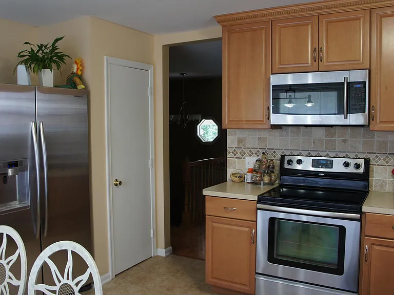 10711 Heatherwood Dr — Photo 4