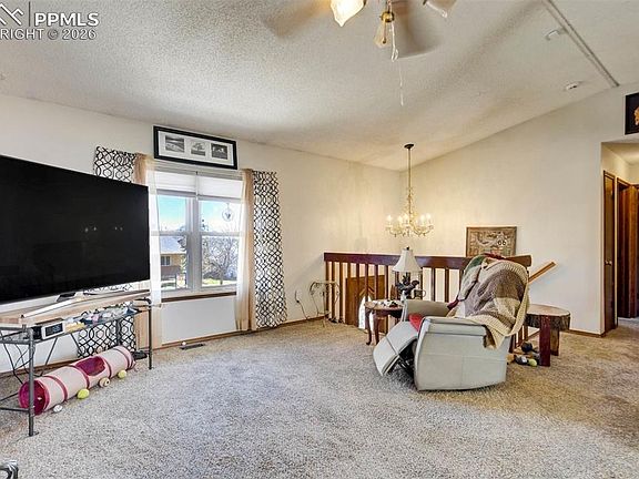 4th image of 3850 Rosemere St