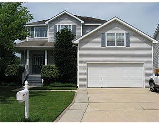 1st image of 305 Nottaway Dr