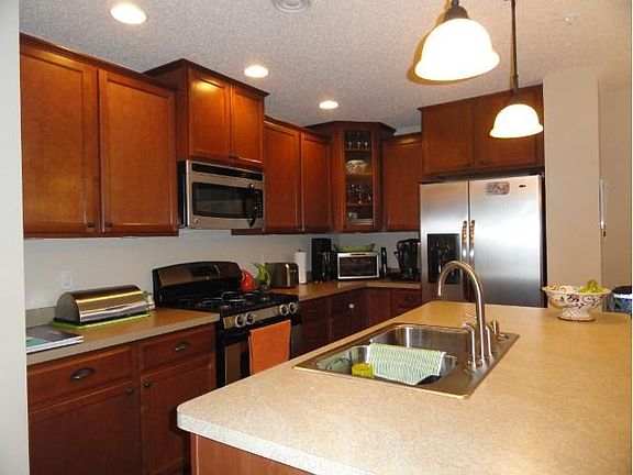 3rd image of 3554 White Pine Way