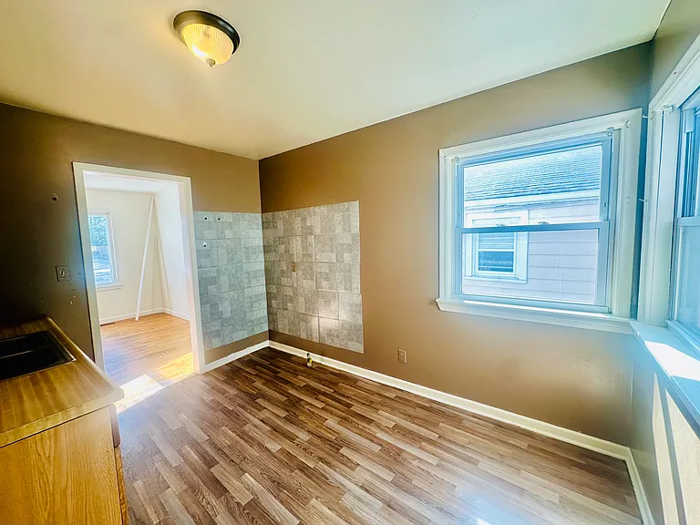 8047 Hupp Ave — Photo 4