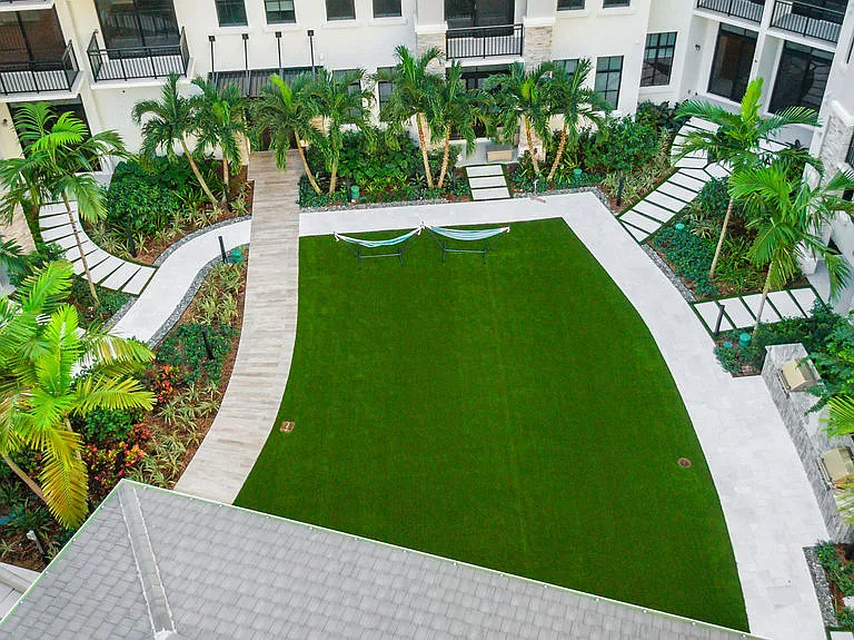 Riverstone Palm Beach — Photo 49