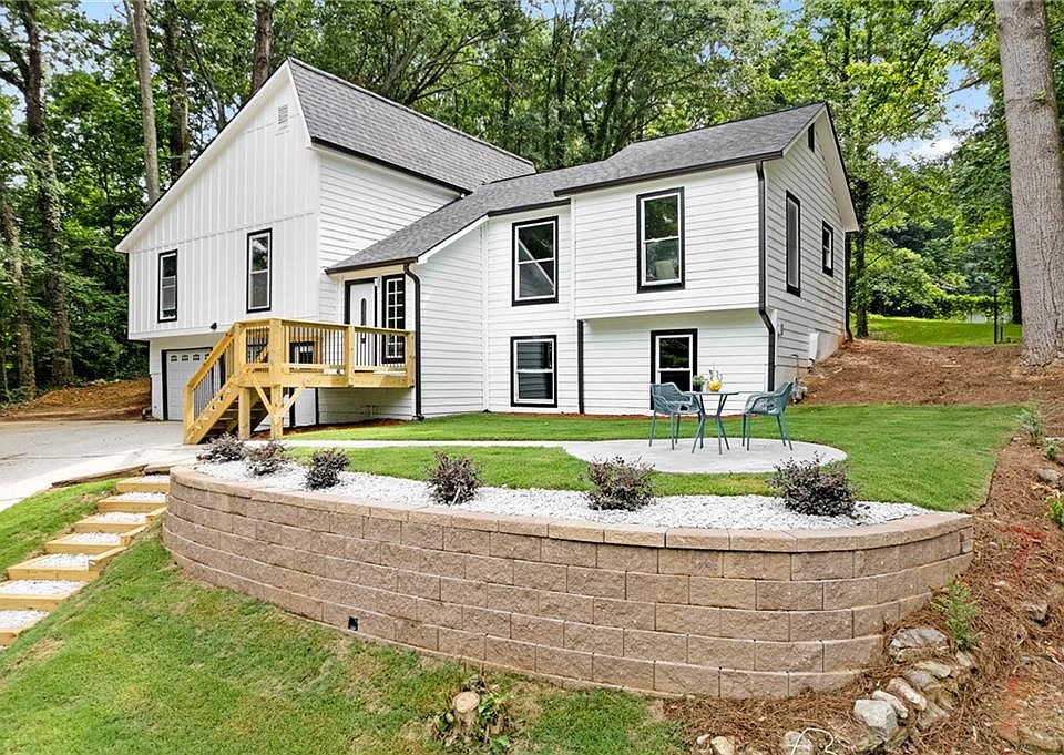 1st image of 3604 Nessa Ct SE