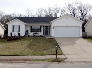1416 Riverwood Dr, Pacific, MO 63069
